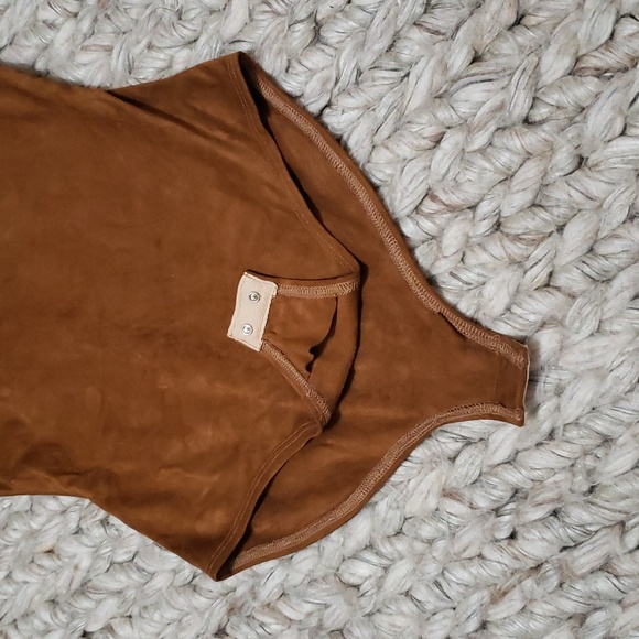 Ivory Love Size Medium - Picture 6 of 11